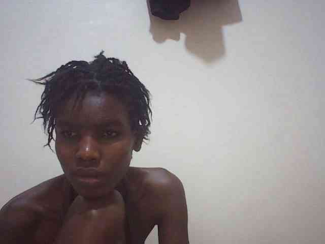 Beautyviny2 Live Webcam on BongaCams