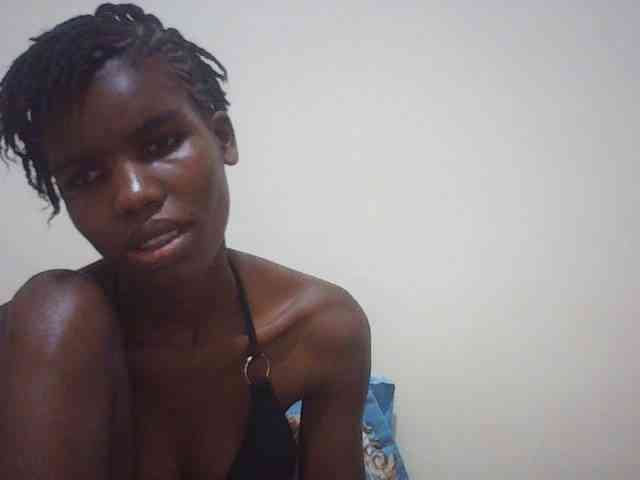 Beautyviny2 Live Webcam on BongaCams
