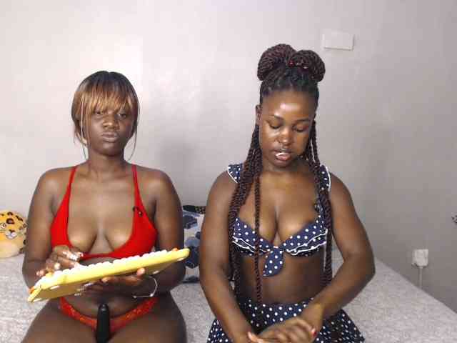 Zenno Sex Cam Show