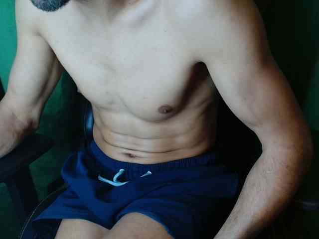 MuskMaster Live Webcam on BongaCams