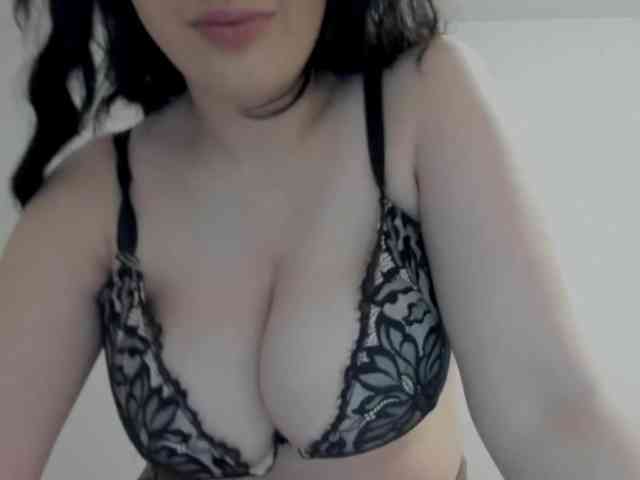 NikaKams webcam