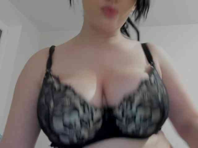 NikaKams webcam