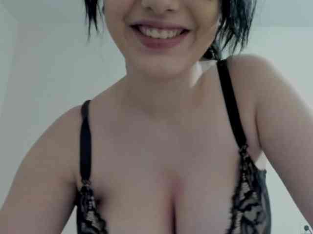 NikaKams webcam