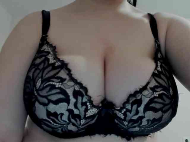 NikaKams webcam