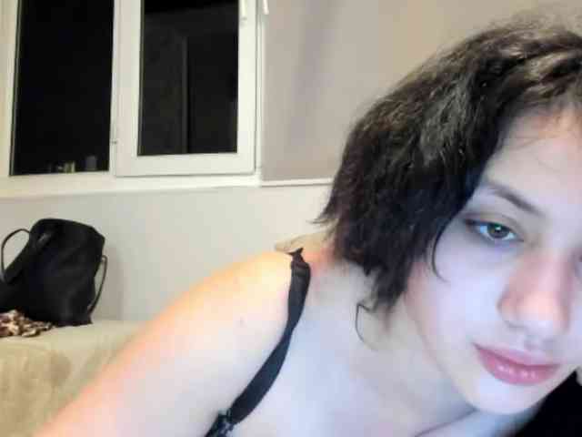 NikaKams webcam