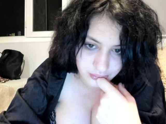 NikaKams webcam