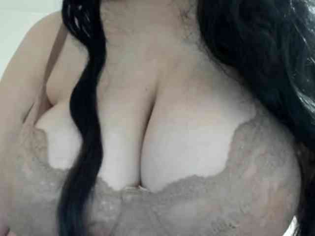 NikaKams webcam