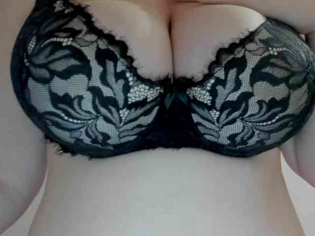 NikaKams webcam