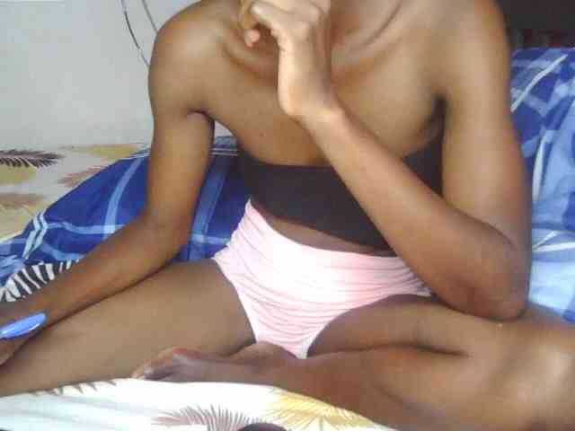 Sexxyarora webcam