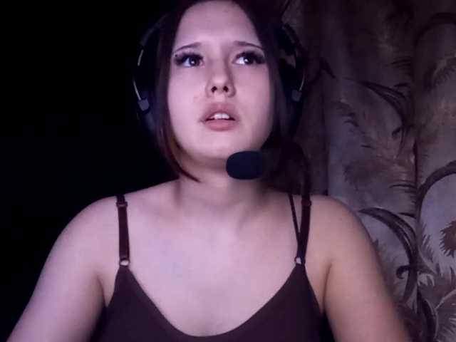 LucillaTienken Live Cam on BongaCams