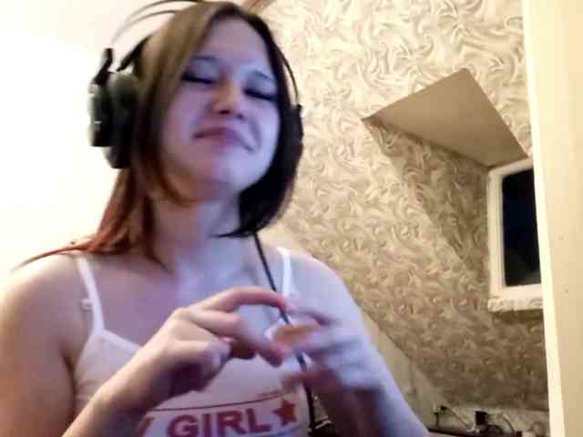 LucillaTienken webcam