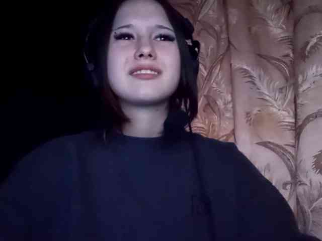 LucillaTienken webcam