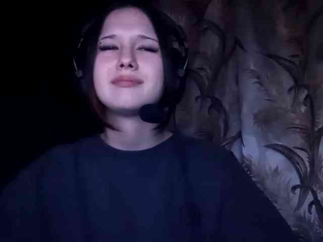 LucillaTienken webcam