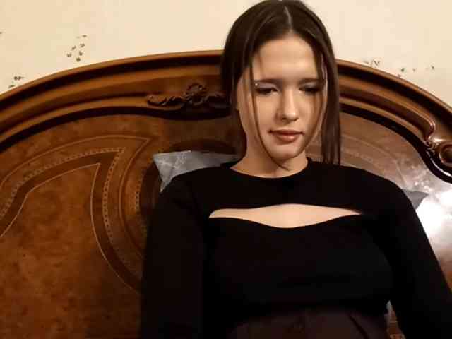 LucillaTienken webcam