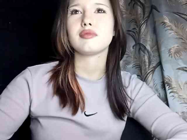 LucillaTienken webcam