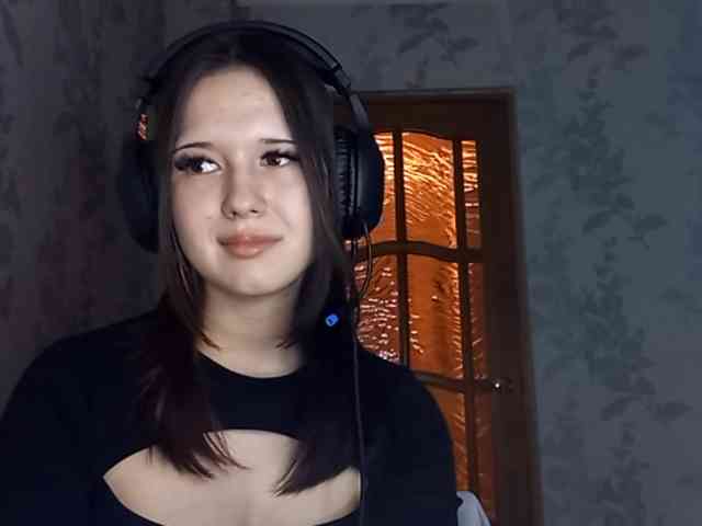 LucillaTienken webcam