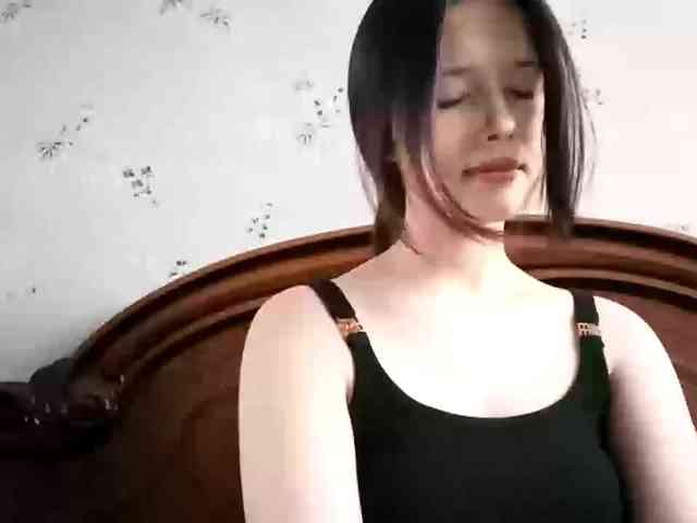 LucillaTienken webcam