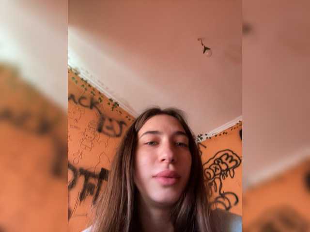 видео Laurie-Corny