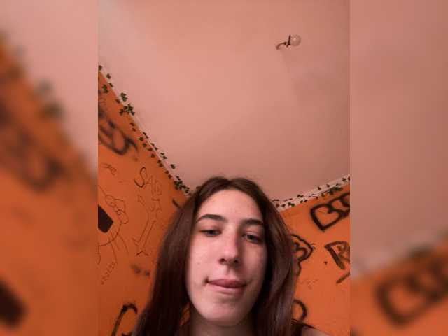  Laurie-Corny chat room