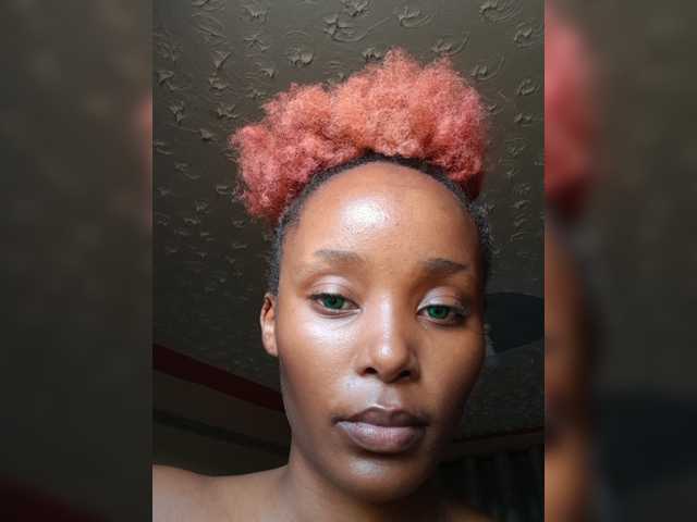 BlacksugarBaby en direct sur BongaCams