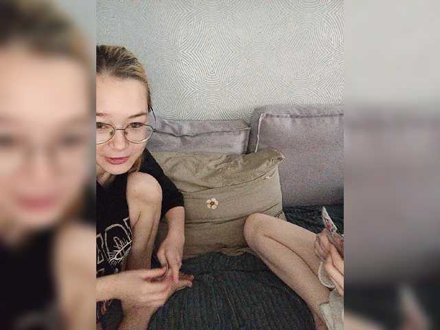 sweet-and-mint live cam on BongaCams