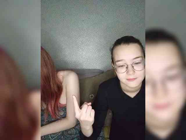 sweet-and-mint live couple cam on bongacams