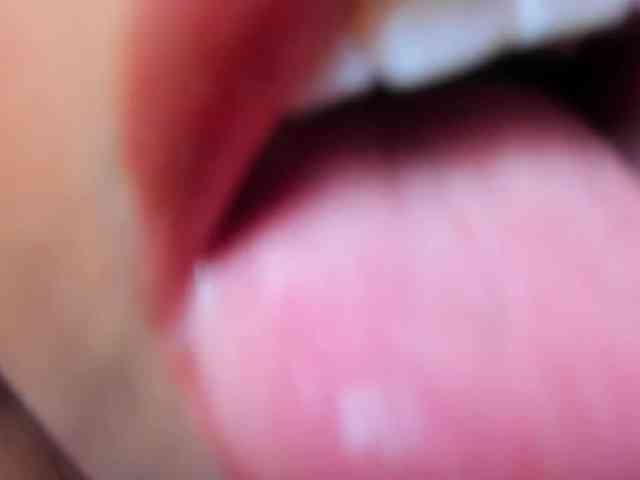 Модель: VickyWells