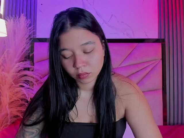 AriannaFoxxy live cam on UnifiedCams