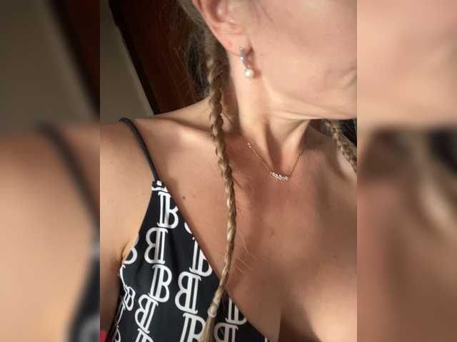 Sex-mia live cam on BongaCams