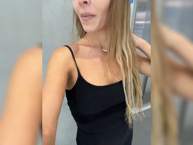 Sex-mia live cam on BongaCams