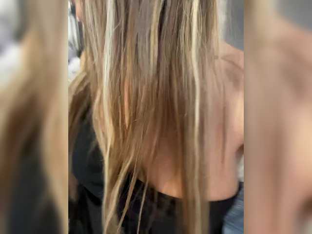 sex-mia live sex show