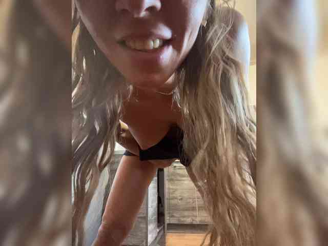 Sex-mia Sex Cam Show