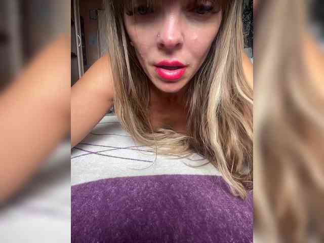Sex-mia Sex Cam Show