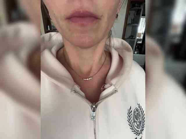 Модель: Sex-mia