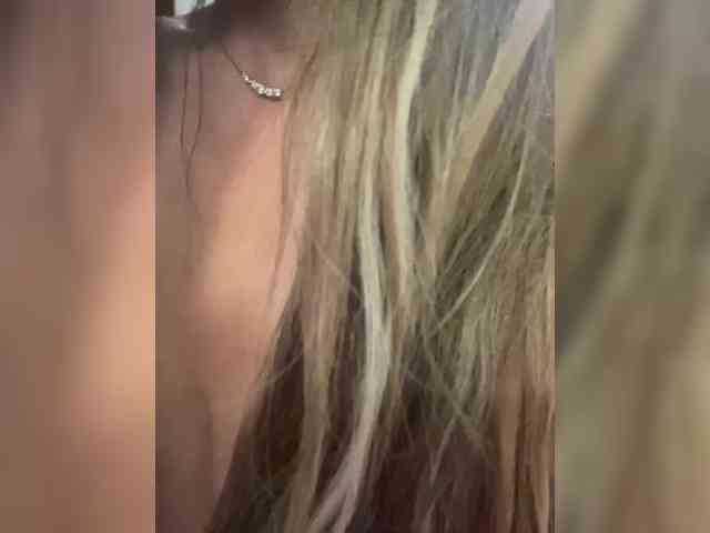 Sex-mia Sex Cam Show