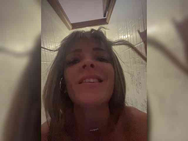 Sex-mia Sex Cam Show