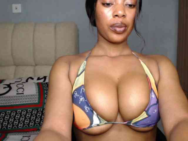 Shallie-choco webcam