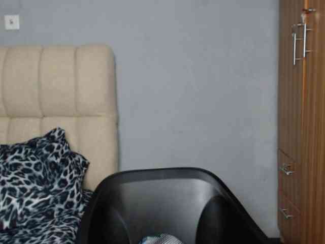 Shallie-choco webcam