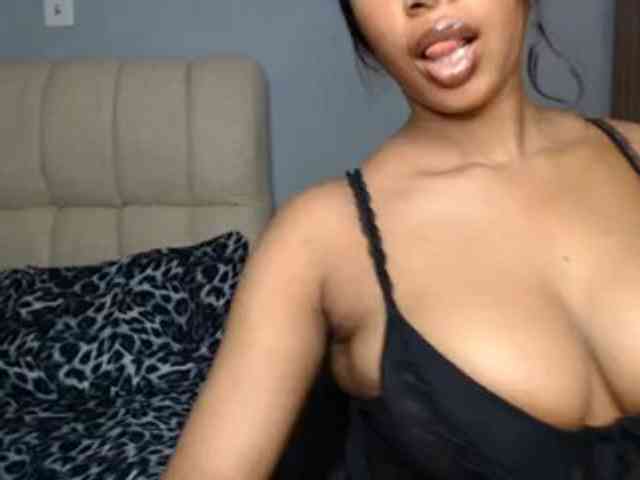 Shallie-choco webcam