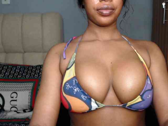 Shallie-choco webcam