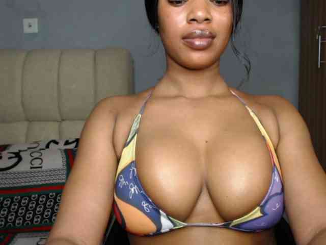 Shallie-choco webcam