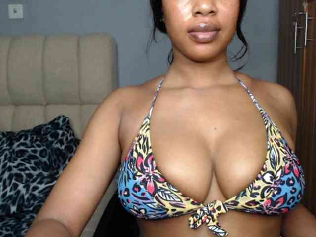 Shallie-choco webcam