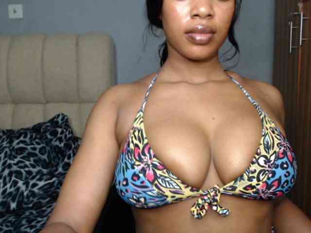 Shallie-choco webcam