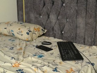 QueenMyaa Porn Show