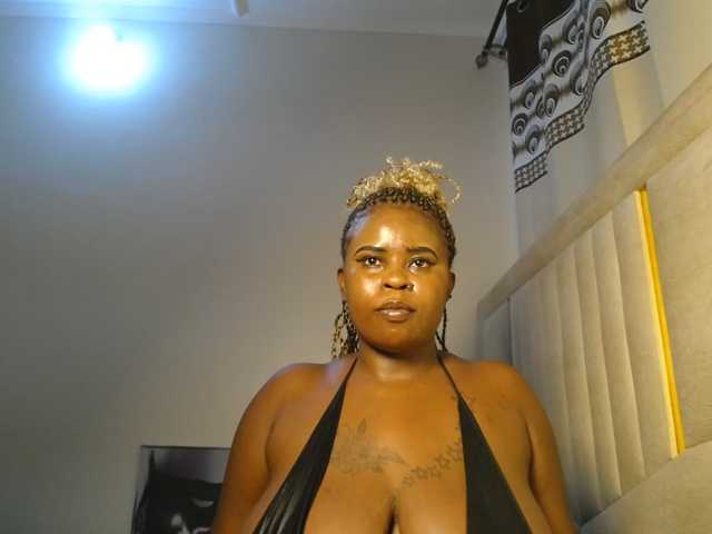 QueenMyaa