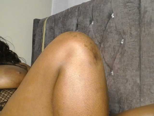 QueenMyaa live cam on BongaCams