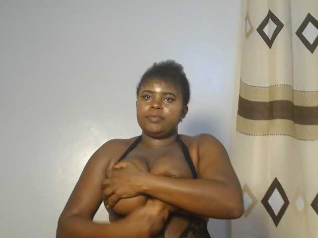 QueenMyaa