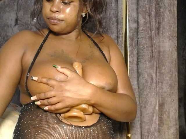 QueenMyaa