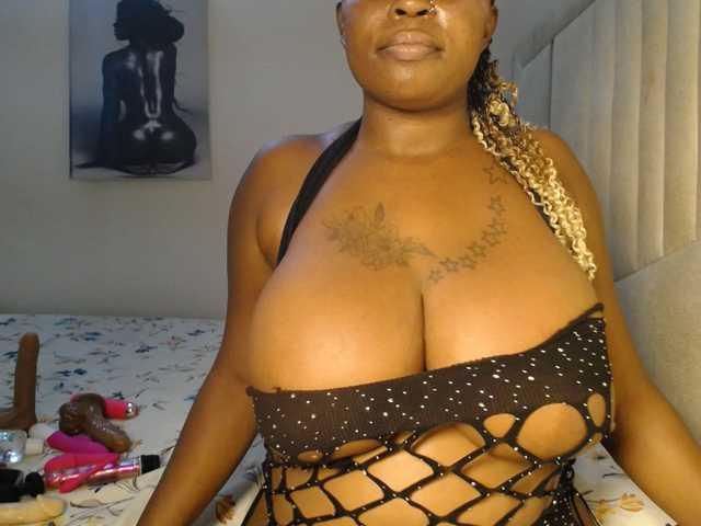 QueenMyaa