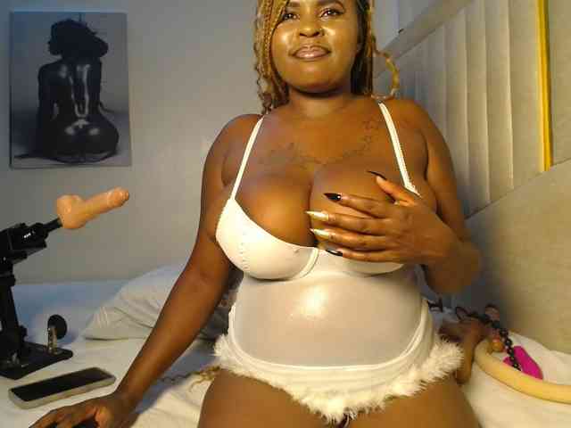 QueenMyaa